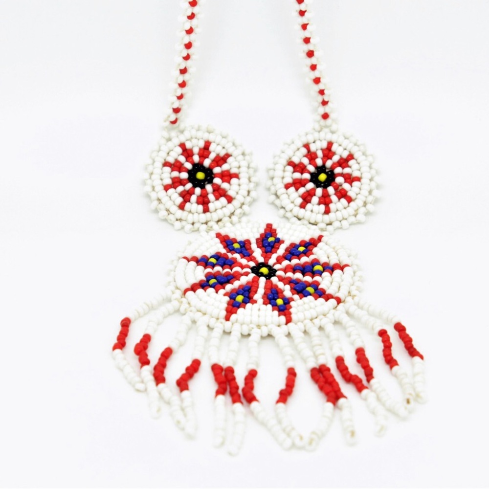 Vintage Authentic Native American Beaded Pendant Necklace